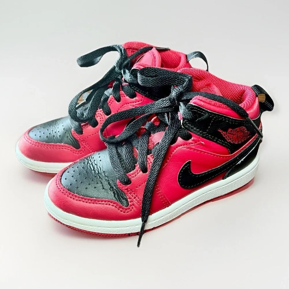 Nike Air Jordan 1 Mid Red Black Reverse Bred Kids Size 11C 640734-660 - Picture 3 of 9